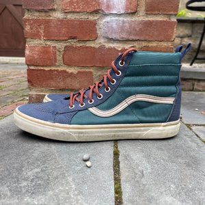 Vans SKT-HI MTE DX sneakers in ballistic/navy